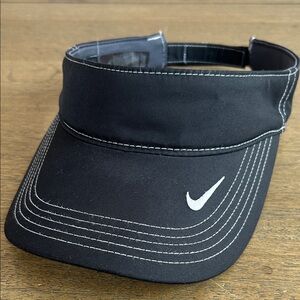 Nike Golf Dri-Fit Black Visor with White Swoosh. Unisex.